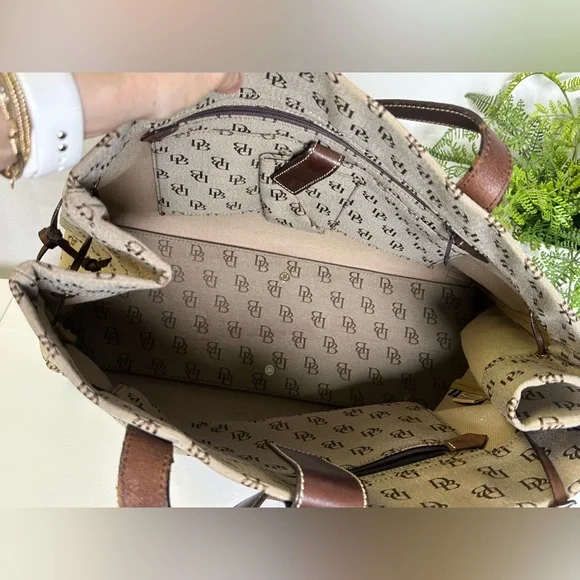 Vintage Dooney & Bourke Anniversary Signature Medium Tote with Leather Trim - Picture 13 of 16